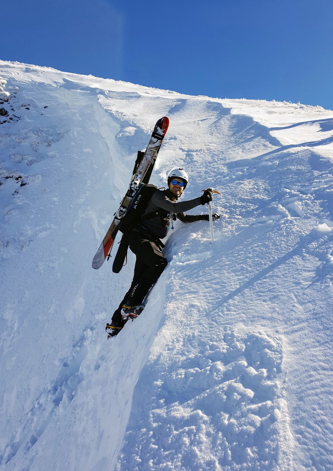 Malin Lobb ski touring